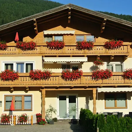 Haus Kraft Apartment Sankt Martin am Tennengebirge Exterior photo